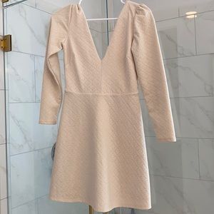 Urban Outfitters Cream Lined Vneck Dress - Small